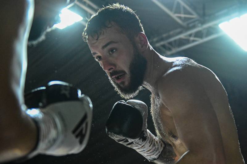 Image for Boxing action at the Metrodome