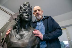 Main image for 'People's sculptor' to showcase work at mining museum