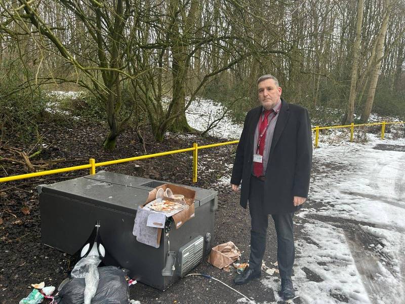 Main image for Councillor urges residents to report fly-tippers