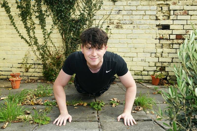 Main image for Barnsley man pressing on for Teenage Cancer Trust