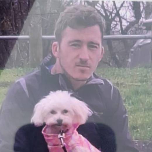 Main image for Police renew appeal over missing Dean