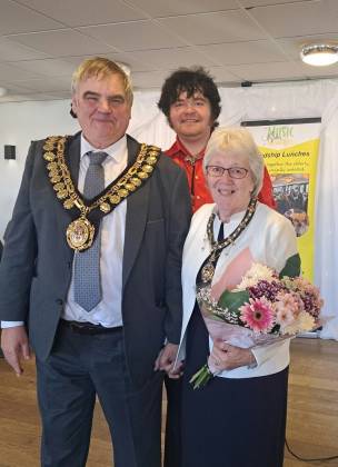 Main image for Mayor joins guests at dementia-friendly event