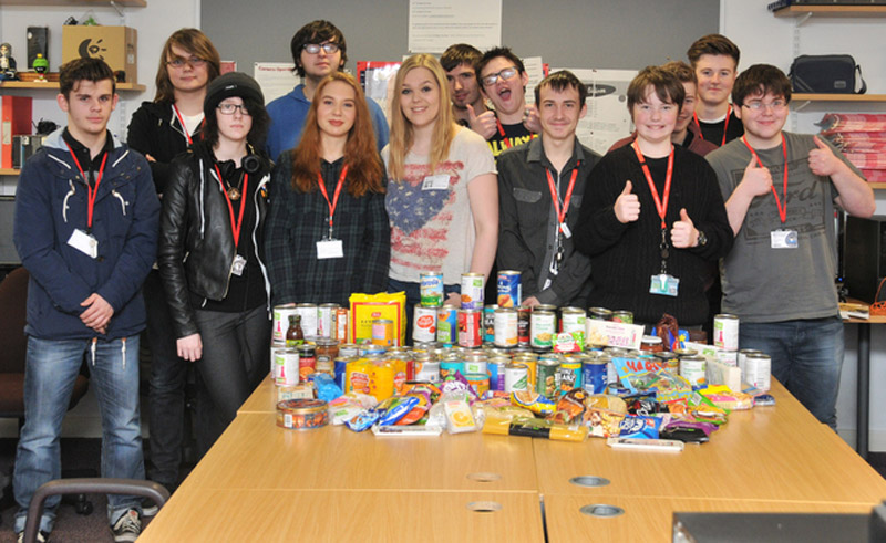 Main image for Students Donate Items To Food Bank